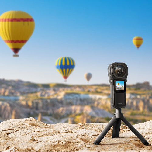 Insta360 ONE RS 1-inch 360 độ cho phép chụp ảnh tĩnh 21MP