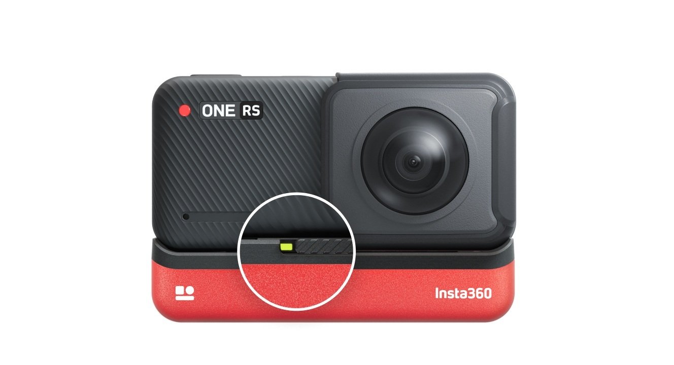 Đế pin Insta360 ONE RS với đèn cảnh báo an toàn