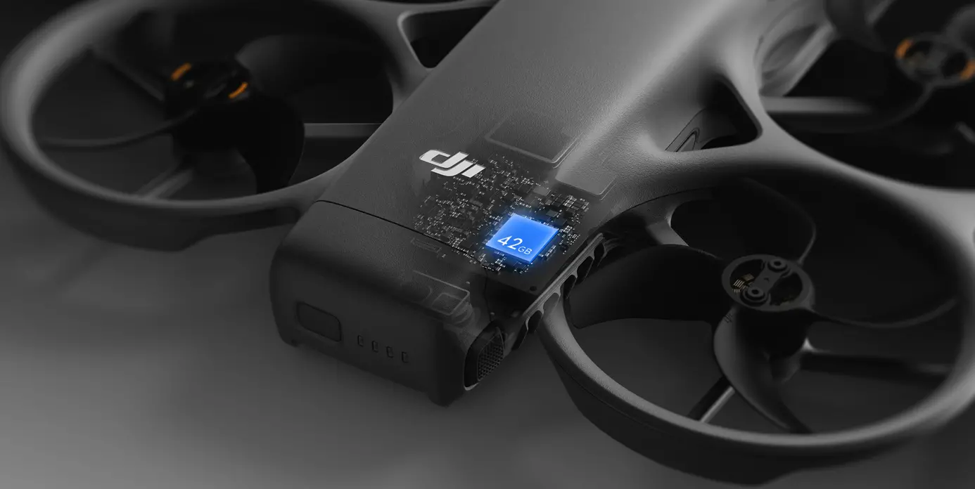 Bộ nhớ trong của flycam 42GB