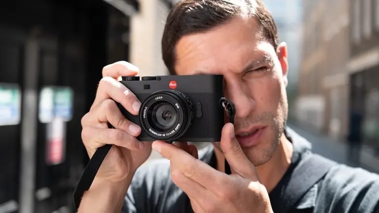 Leica M EV1 trang bị ống ngắm điện tử EVF