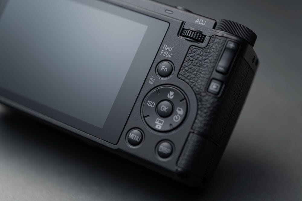 M&agrave;n h&igrave;nh Ricoh GR IV Monochrome cảm ứng 3.0 inch