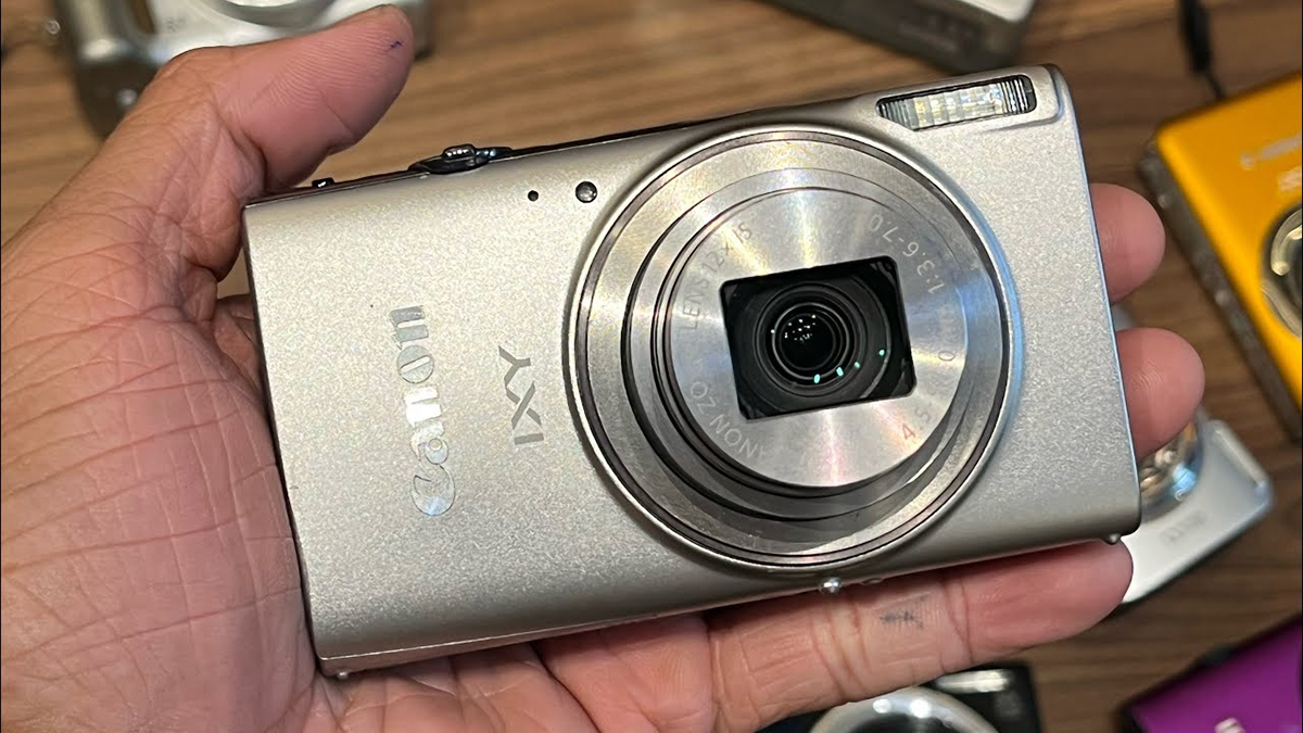 Zoom tự động thông minh