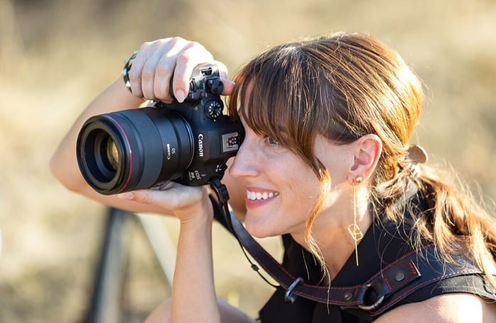 M&aacute;y ảnh Canon R6 III chụp li&ecirc;n tục si&ecirc;u tốc