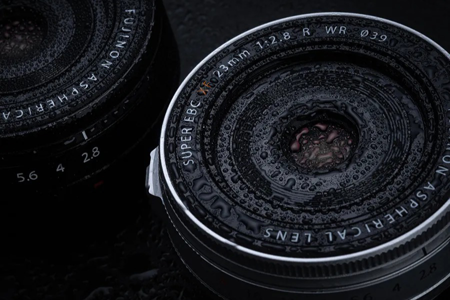 Tích hợp ống kính Fujifilm XF 23mm f/2.8 R WR