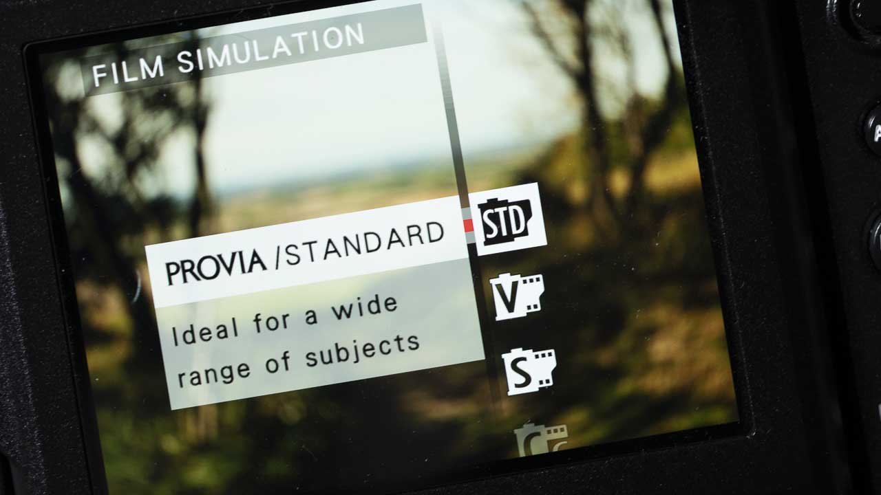 Chế độ giải lập màu phim trên Fujifilm X-S10 