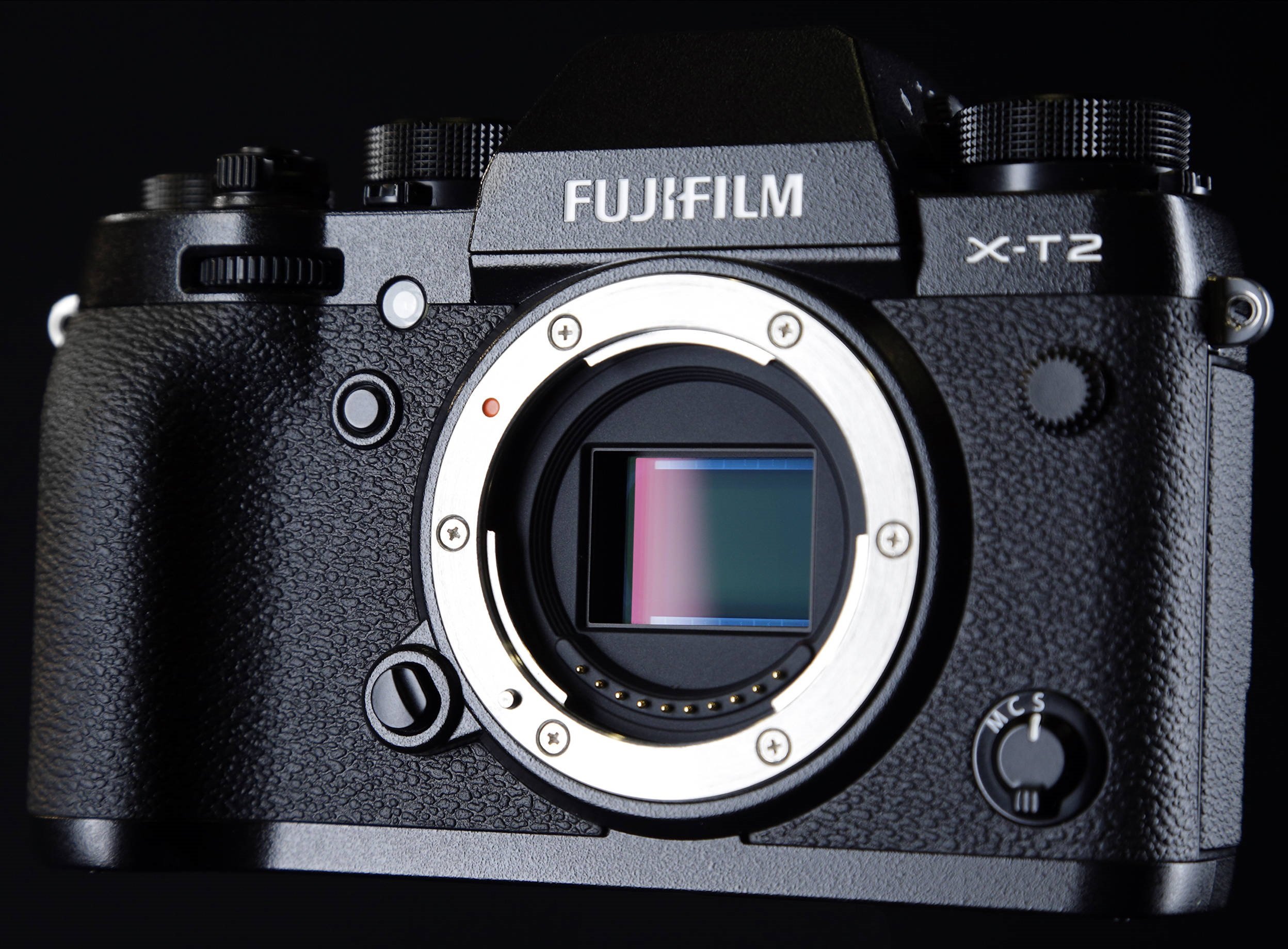 Fujifilm X-T2 - Cảm biến 24.3 MP