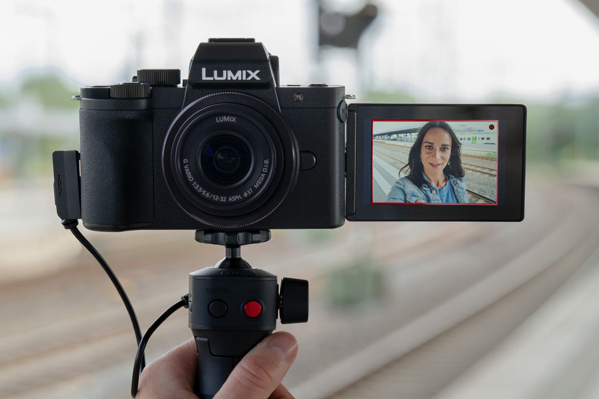 lumix g100 panasonic