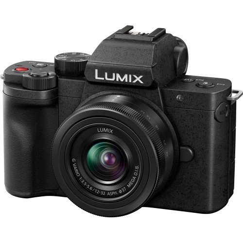Panasonic Lumix DC-G100 + Lens 12 - 32mm + Tripod Grip