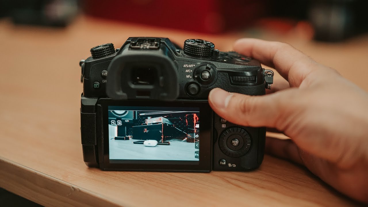 máy ảnh Lumix GH5 có khả năng quay video 4K và 6K