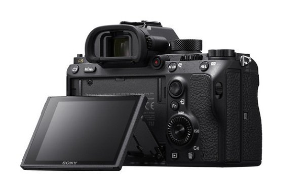 Sony A9 có màn hình cảm ứng LCD lật ngược