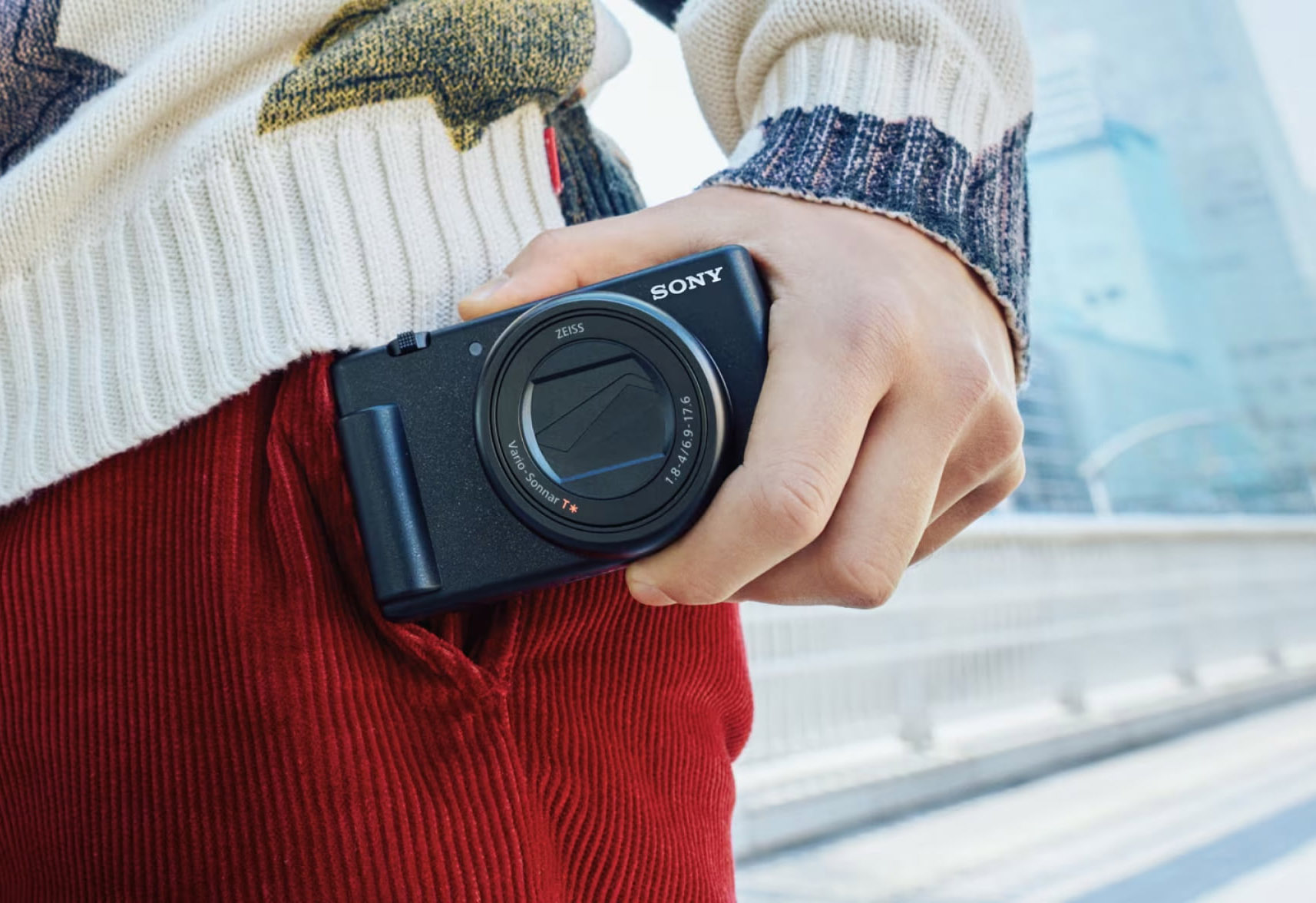 Sony ZV-1 II Vlog Camera sở hữu thiết kế nhỏ gọn