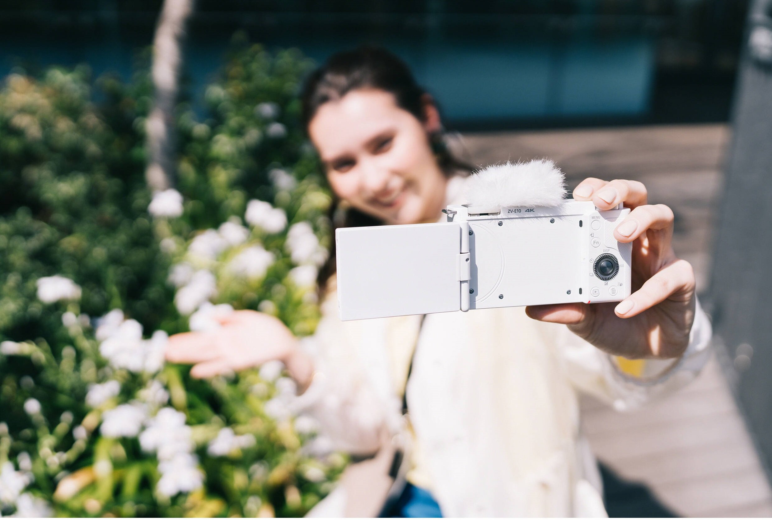 Máy ảnh Sony ZV-E10 tích hợp chế độ chụp chuyên dụng