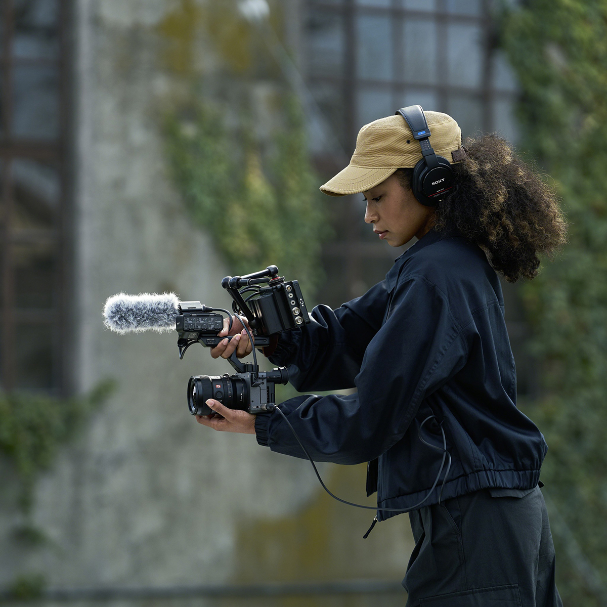 Tích hợp hỗ trợ anamorphic và slow motion