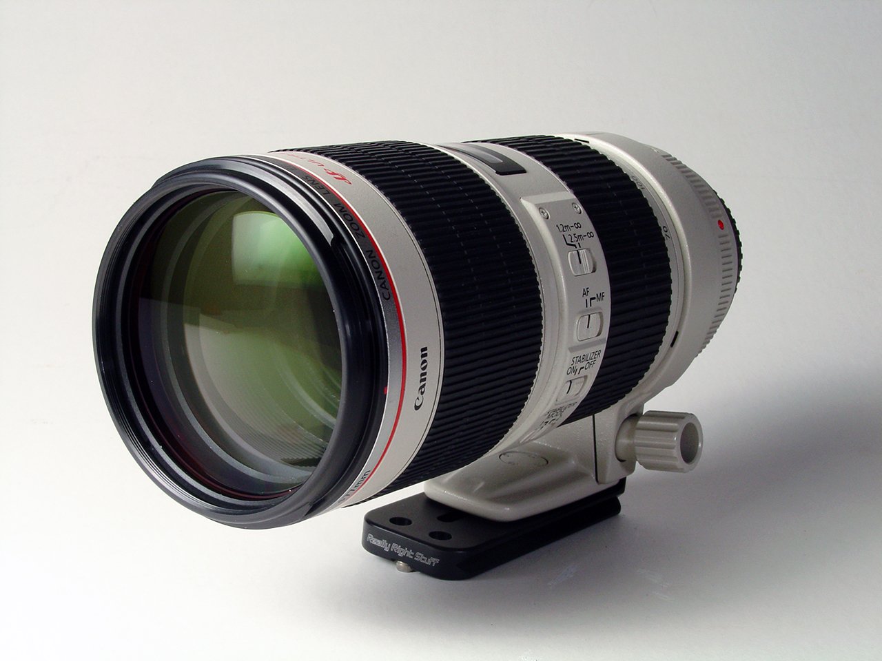 Ống kính Canon EF 70-200mm f/2.8L IS II USM đa năng