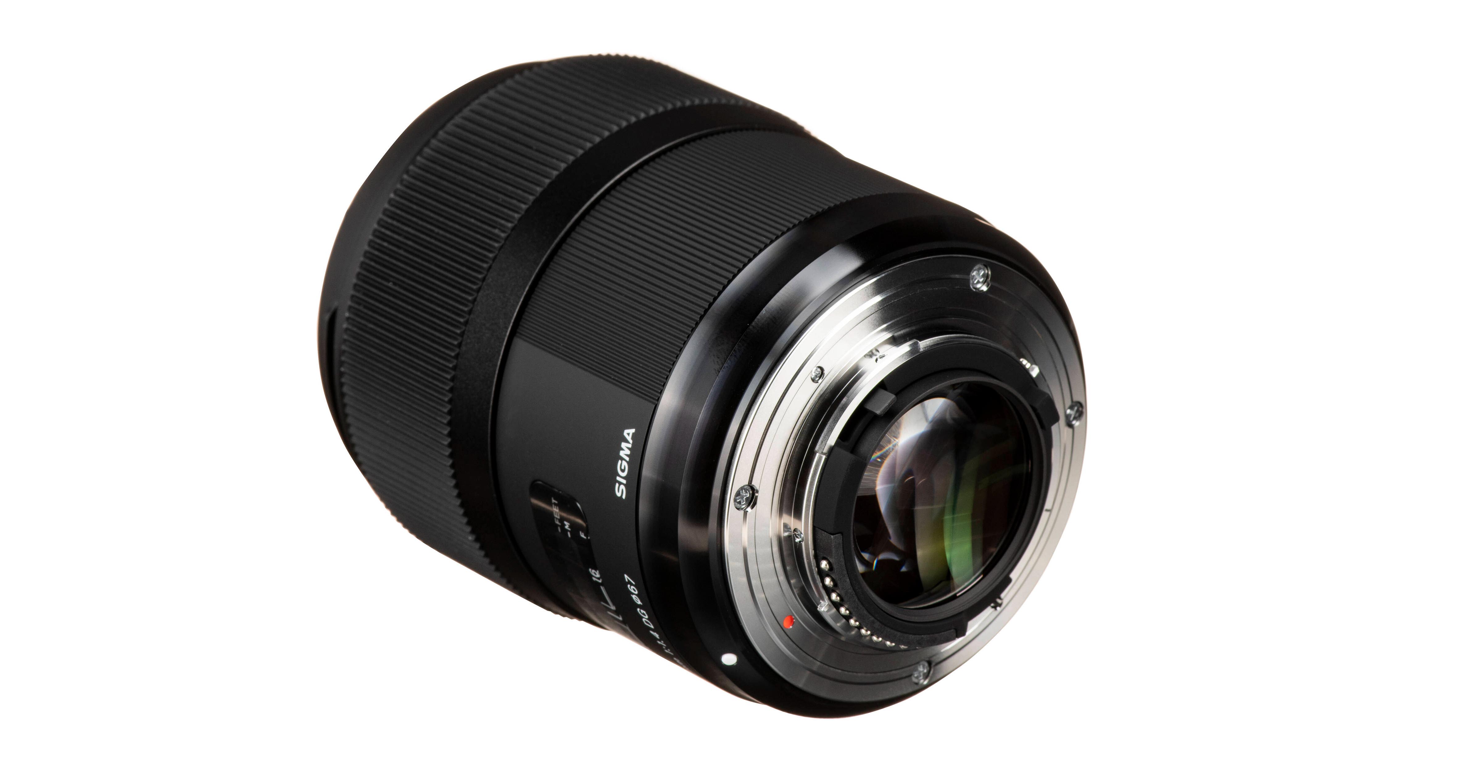 Sigma 35mm f/1.4 DG HSM Art lấy nét nhanh, hoạt động không ồn