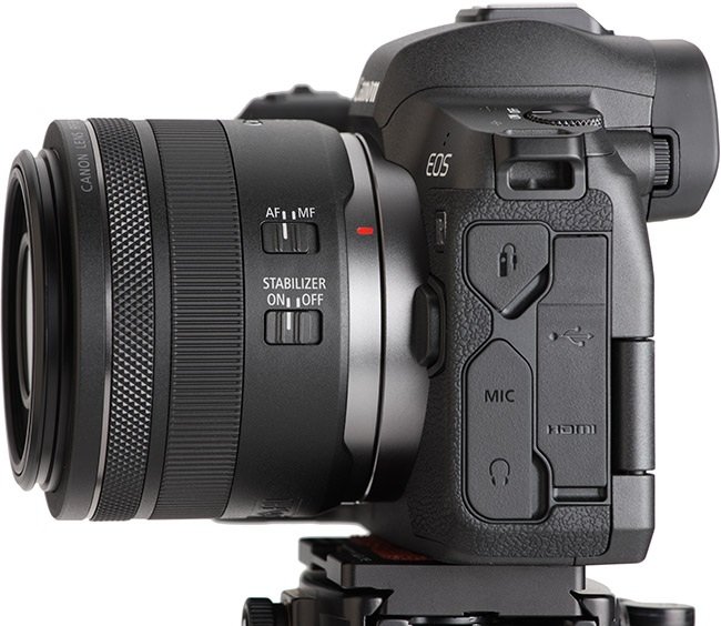 Canon RF 35mm f/1.8 IS Macro STM tích hợp vòng điều khiển 