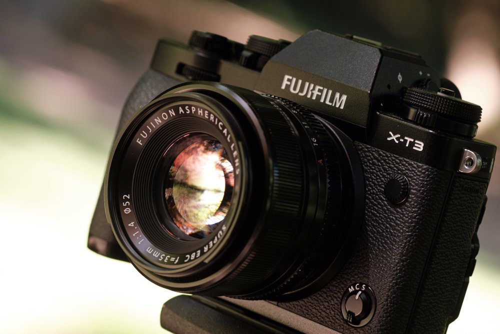 FUJIFILM XF 23mm f/1.4 R thiết kế mạnh mẽ