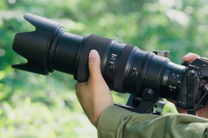 Nikon Z 100-400mm f/4.5-5.6 VR S với khả năng xoay vòng zoom ngắn chỉ 80 °