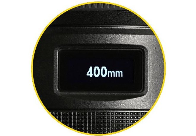 Nikon Z 100-400mm f/4.5-5.6 VR S với bảng OLED