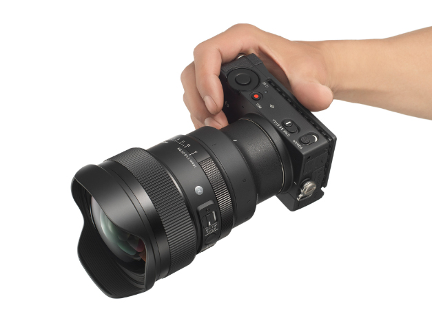 Thiết kế ống kính Anh SIGMA 14MM F/1.4 DG DN