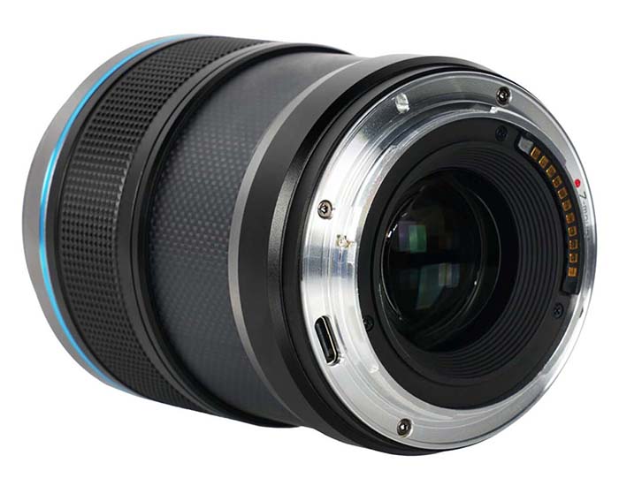 SIRUI AF Sniper 56mm F1.2 chắc chắn, bền bỉ