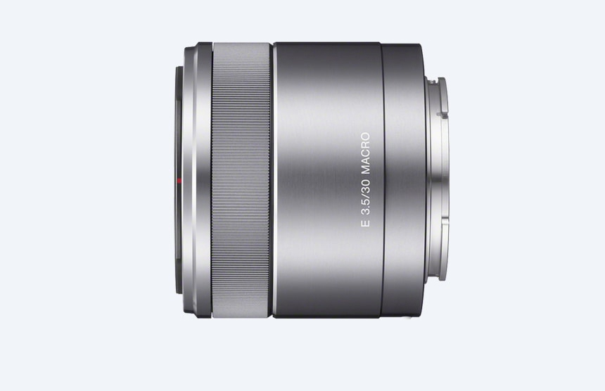 Sony f/3.5 E 30mm được trang bị công nghệ lấy nét trong nhanh và chính xác