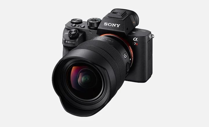 Ống kính Sony FE 12-24mm f/4 G chống bụi, chống ẩm tốt