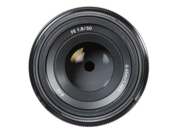 Sony FE 50mm F1.8 - ống kính mirrorless