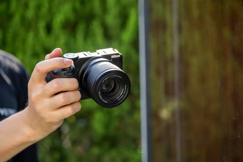 Bốn thấu kính ED và ba thấu kính HR