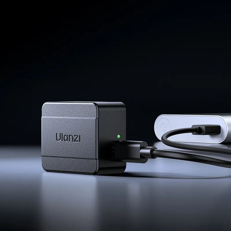 Mini Ulanzi SL02 sạc nhanh qua cổng Type-C