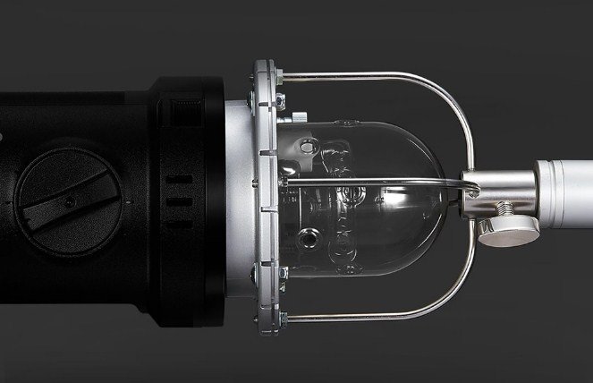 Parabolic Light Focusing System với còng điều hợp nhỏ