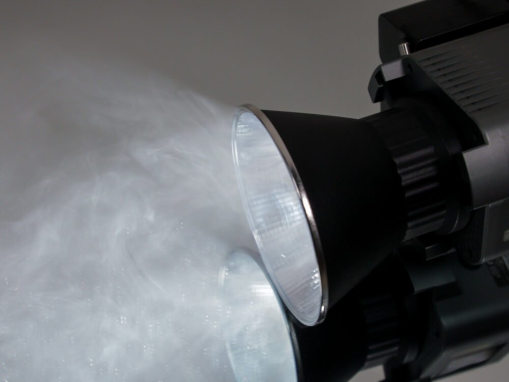 đèn Amaran COB 60d cung cấp 8 hiệu ứng ánh sáng FX