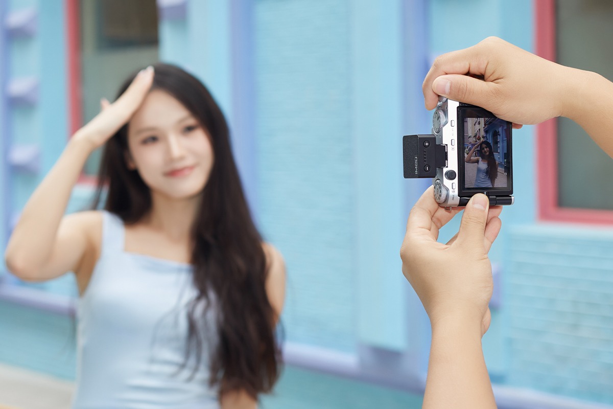 Flash Mini Godox iM20 có thiết kế nhỏ gọn, linh động