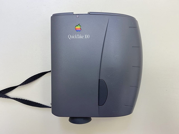 Apple QuickTake 100 chính thức được phát hành vào ngày 20 tháng 6 năm 1994