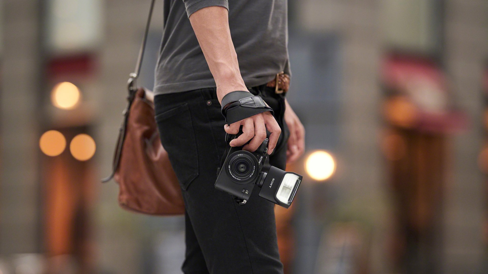 Cập nhật firmware Sony A7C trang bị khả năng lấy nét theo mắt động vật ở chế độ quay video