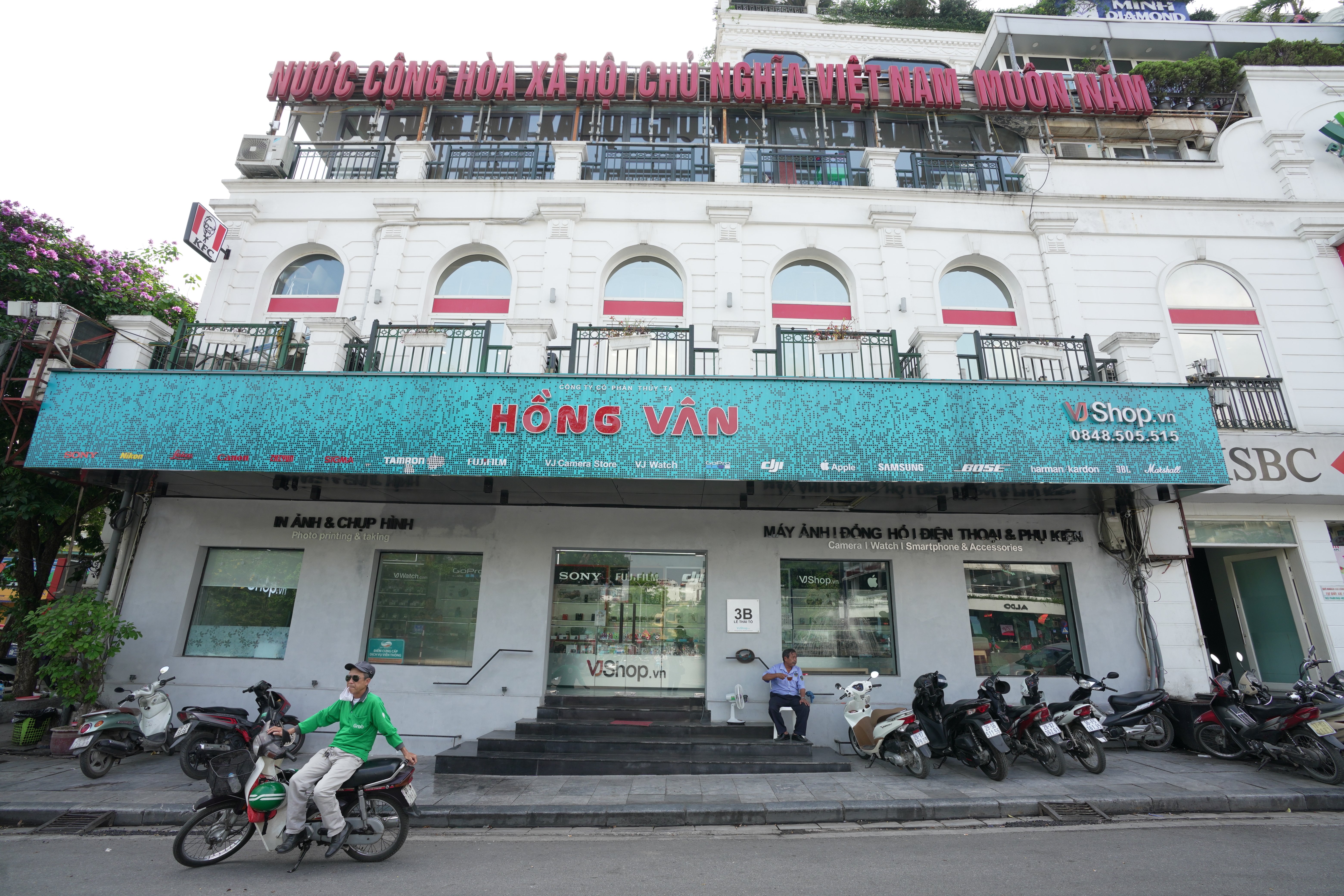 mua máy ảnh giá rẻ ở hà nội tại cơ sở VJSHOP - 3B Lê Thái Tổ, Q.Hoàn Kiếm, Hà Nội