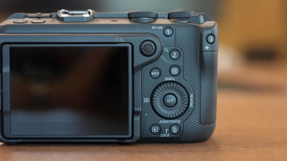 Review Canon EOS R6 V về phần cứng hình ảnh