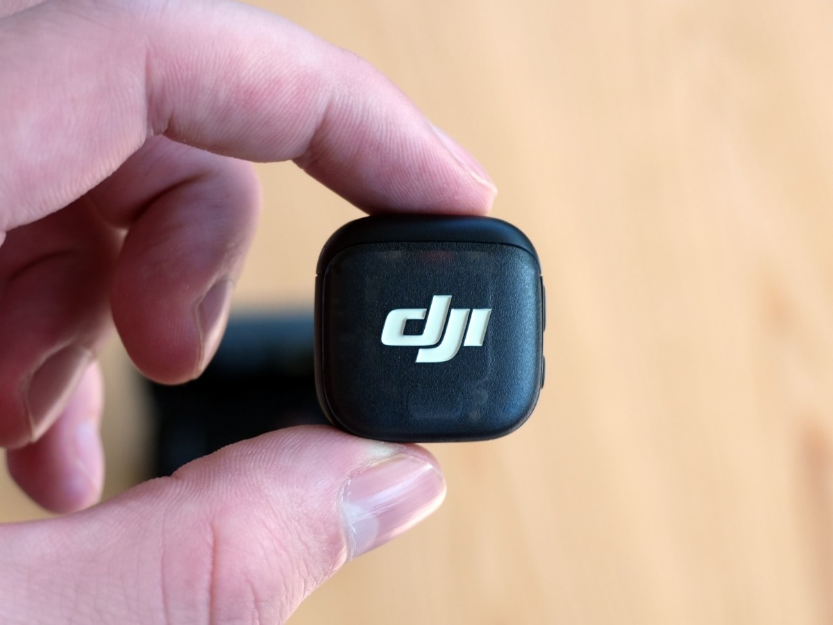 Mỗi micro (TX) trên DJI Mic 3 đều được tích hợp bộ nhớ trong 32GB