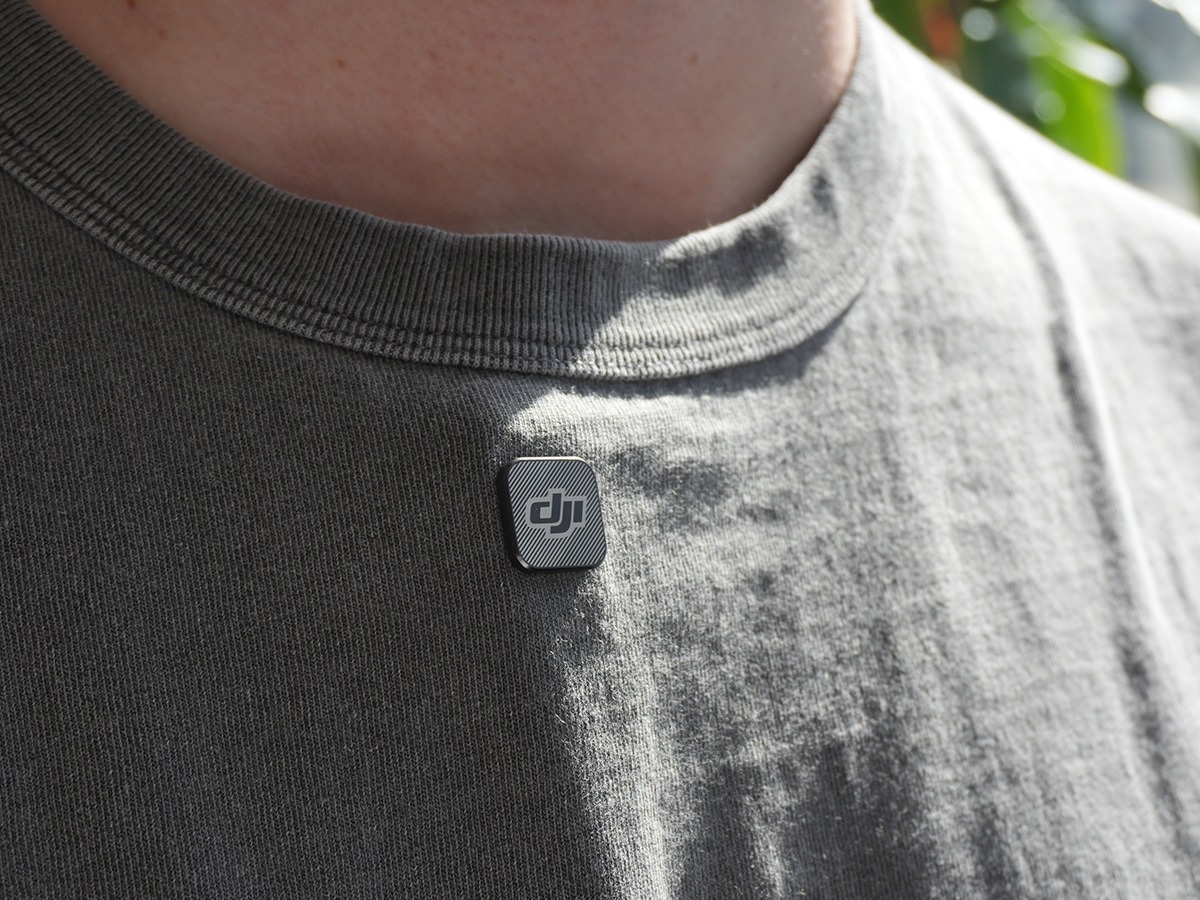 DJI Mic 3 cũng hố trợ ngàm gắn nam châm