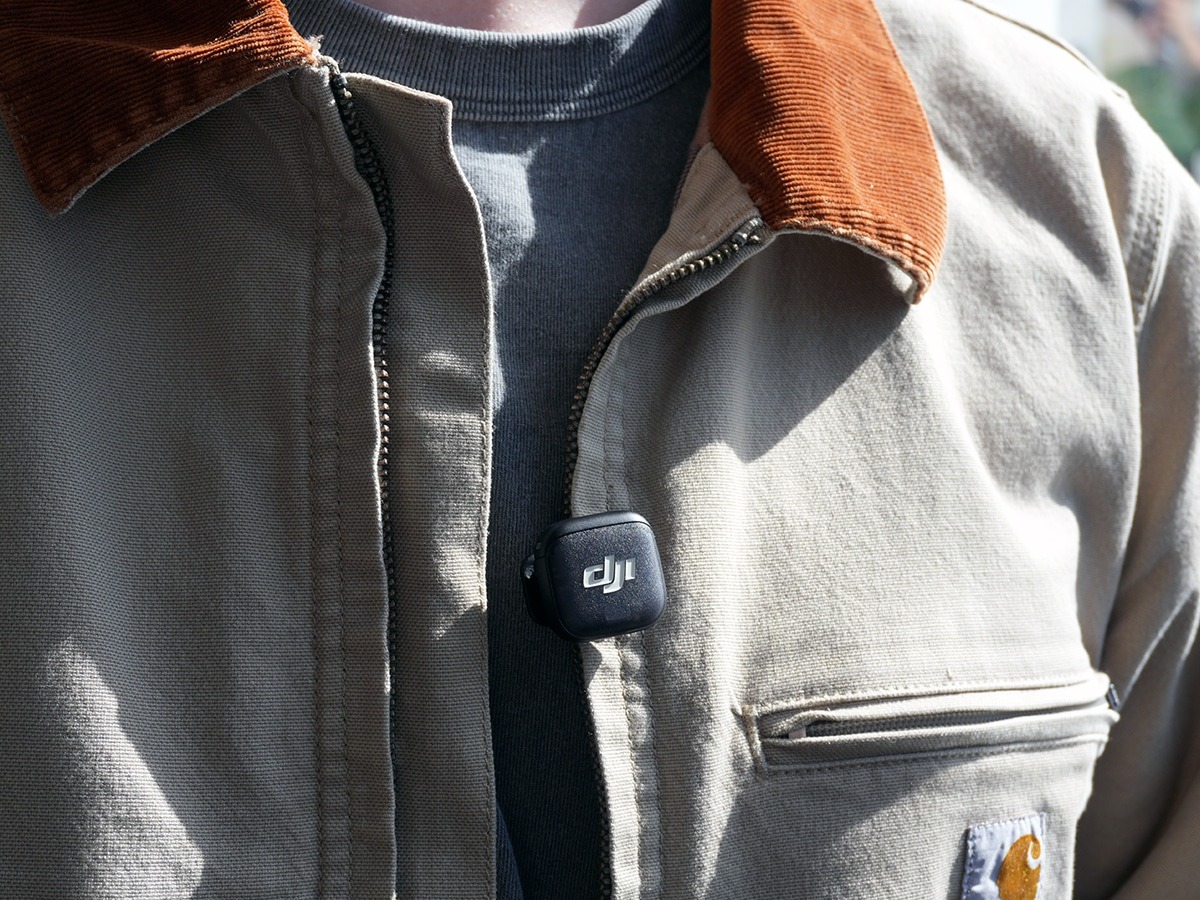 Mic 3 được trang bị kẹp gắn, dễ dàng xoay các góc linh hoạt