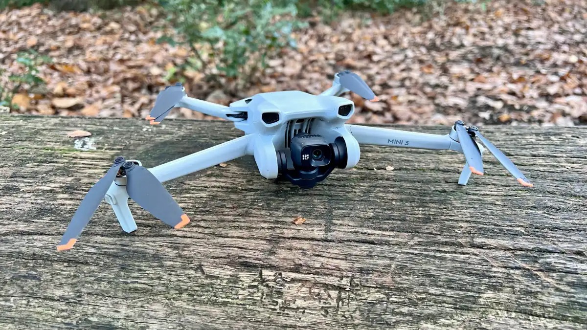 DJI Fly cũng là ứng dụng điều khiển cần thiết cho những người chơi hệ máy bay không người lái