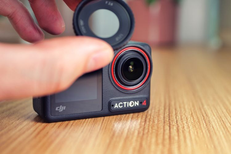 Ống kính bảo vệ trên Action 4