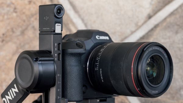 Thao tác điều khiển chức năng theo dõi vô cùng linh hoạt