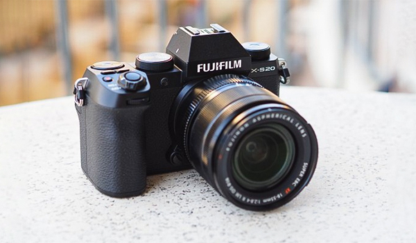 Đánh giá Fujifilm XS20 về ngôn ngữ thiết kế