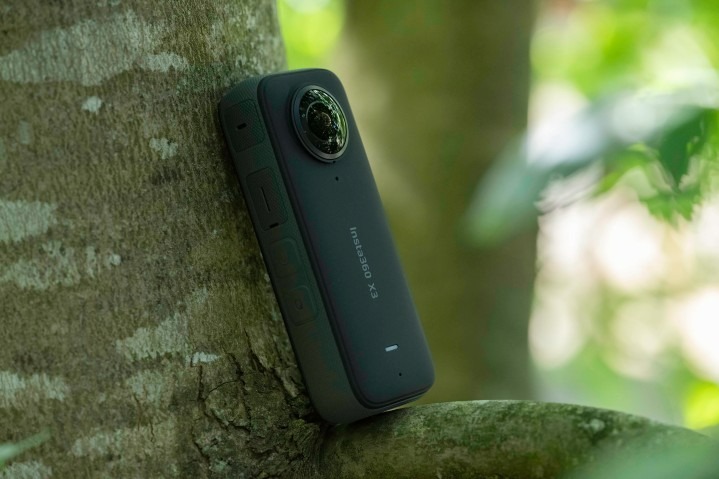 Insta360 X3 bền bỉ trong các môi trường khắc nghiệt