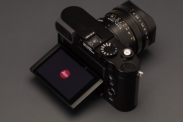 Leica Q3 43 sử dụng pin BP-SCL6