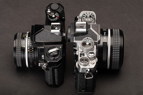 Nikon Z fc có thiết kế giống với máy ảnh SLR FM và FE