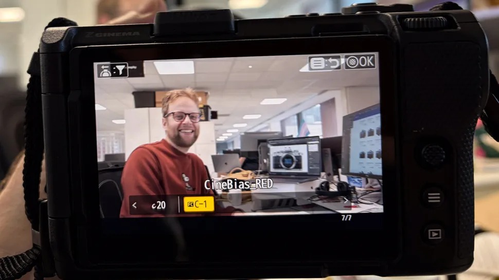 Nikon ZR được tích hợp Red Picture Controls