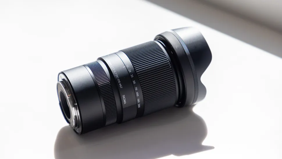 Ống kính zoom 18.8x