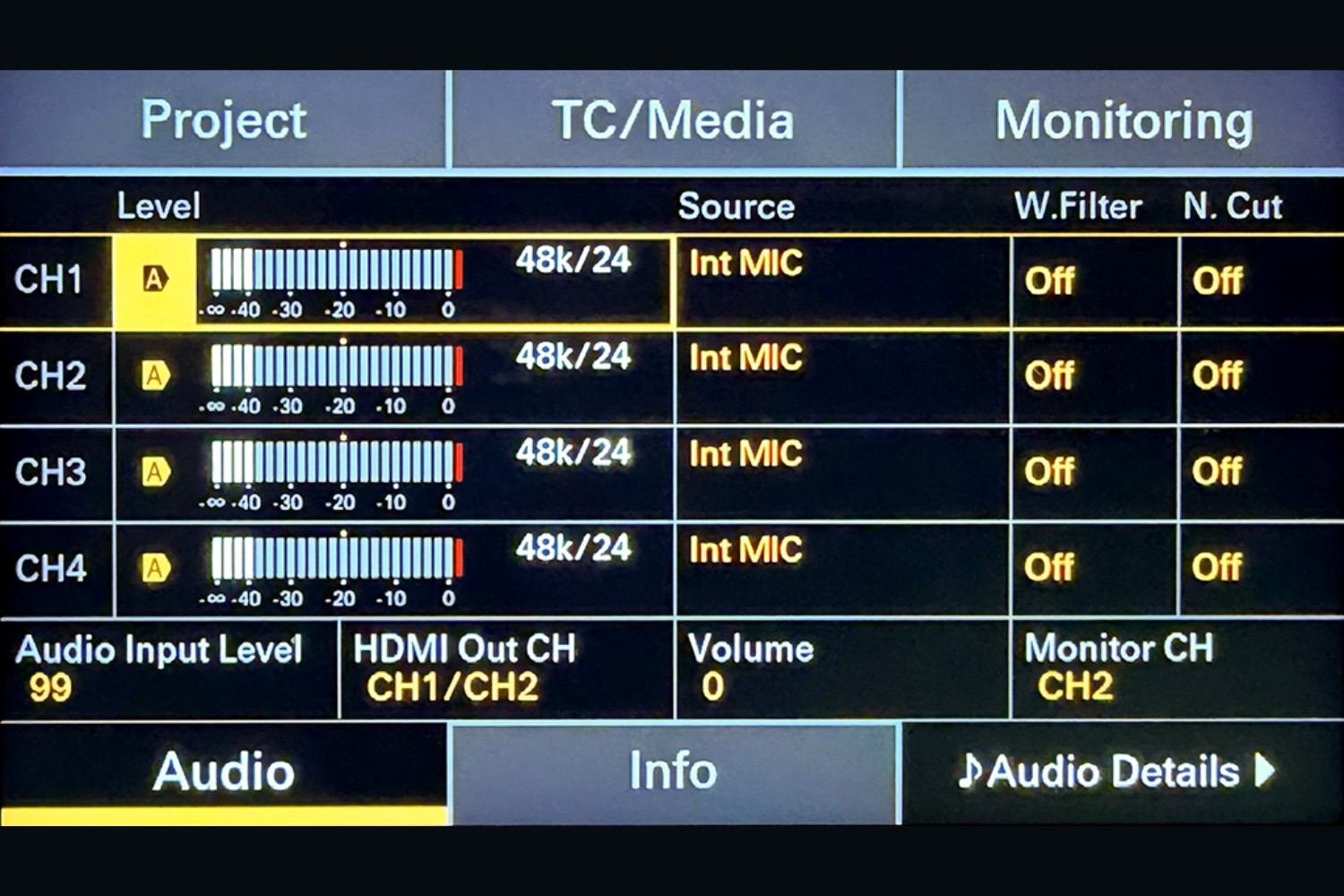 Sony thiết kế lại hệ thống menu để đồng bộ với dòng Cinema Line